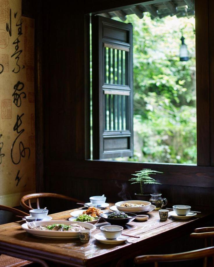 The Grand Apec Hotel & Spa ホーチミン市 エクステリア 写真